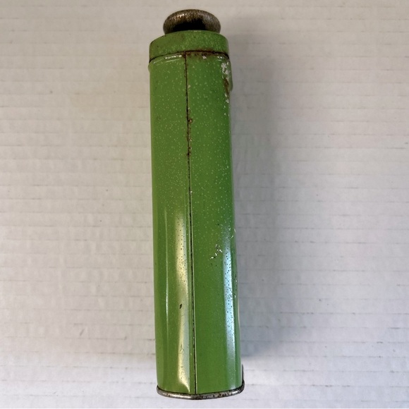 Vintage 1950s Woodbury's Talc Tin w/ Original Contents - Green Bathroom Decor - Picture 4 of 8